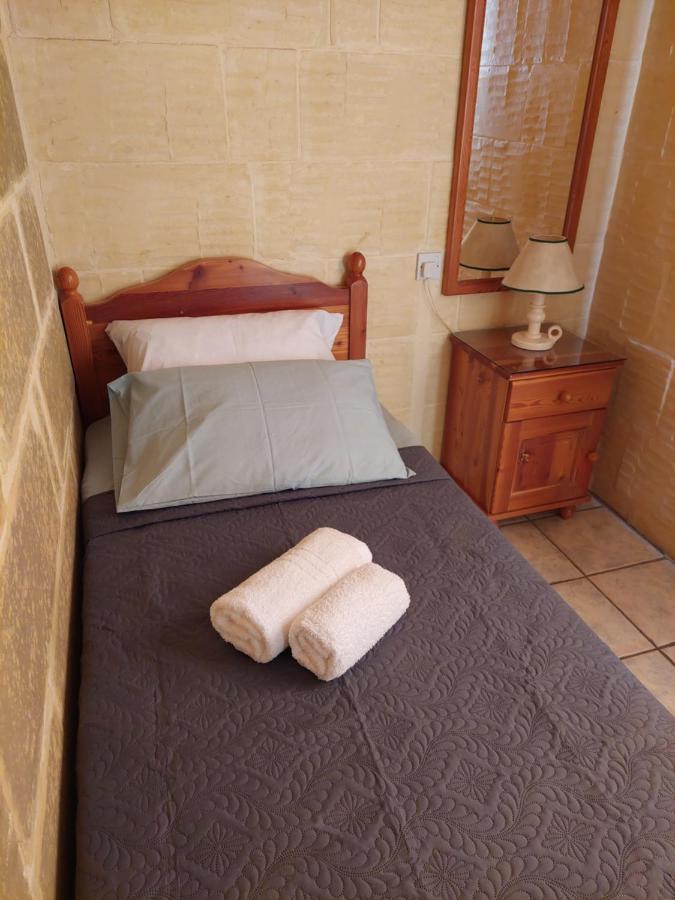 Xagħra Mj Farmhouse B&B المظهر الخارجي الصورة